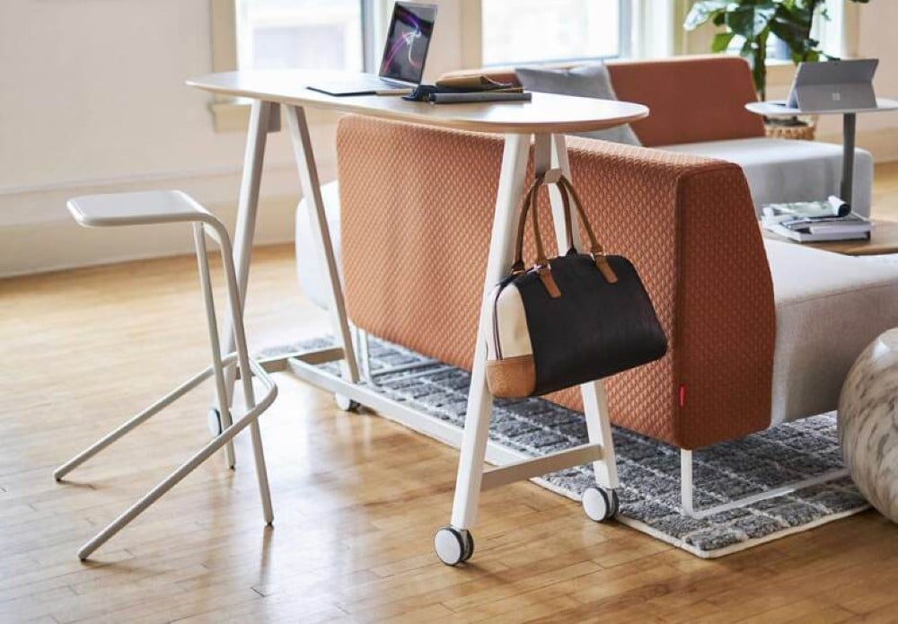 Galleria foto 'Sgabelli di Design, i più originali e belli per arredare la zona living' - foto 7