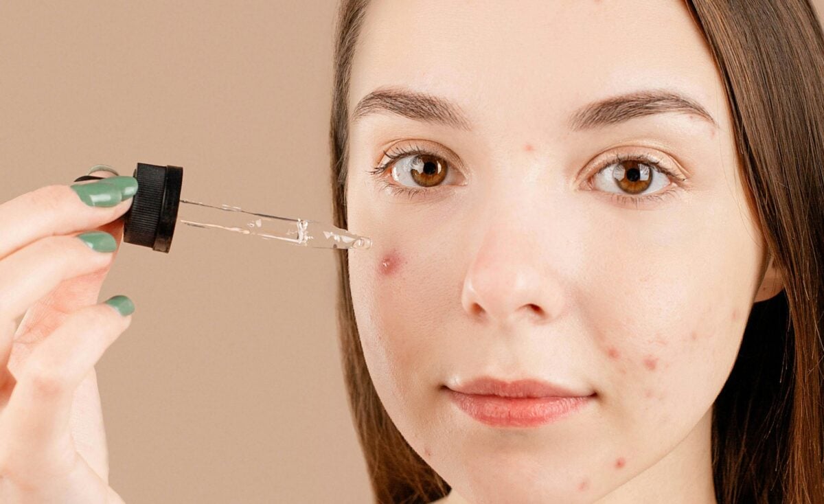 Skincare estiva: gli ingredienti da evitare assolutamente al sole Skincare estiva: gli ingredienti da evitare assolutamente al sole
