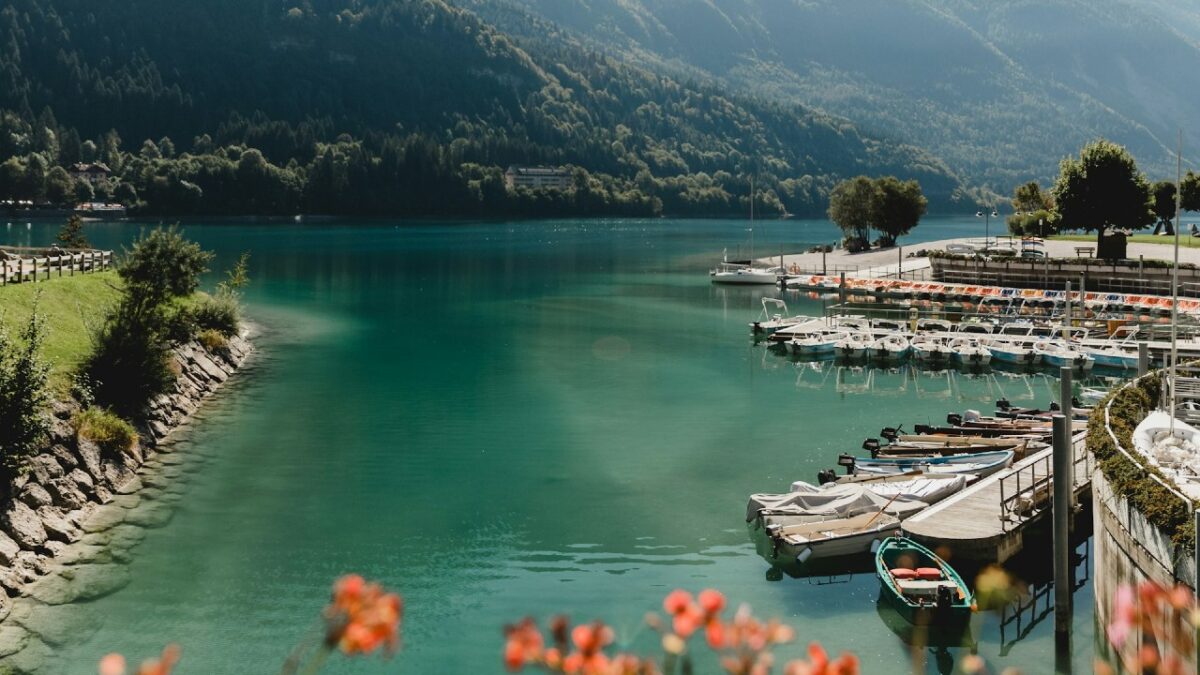 Trentino Alto Adige, 4 Borghi incantevoli sul Lago di Molveno