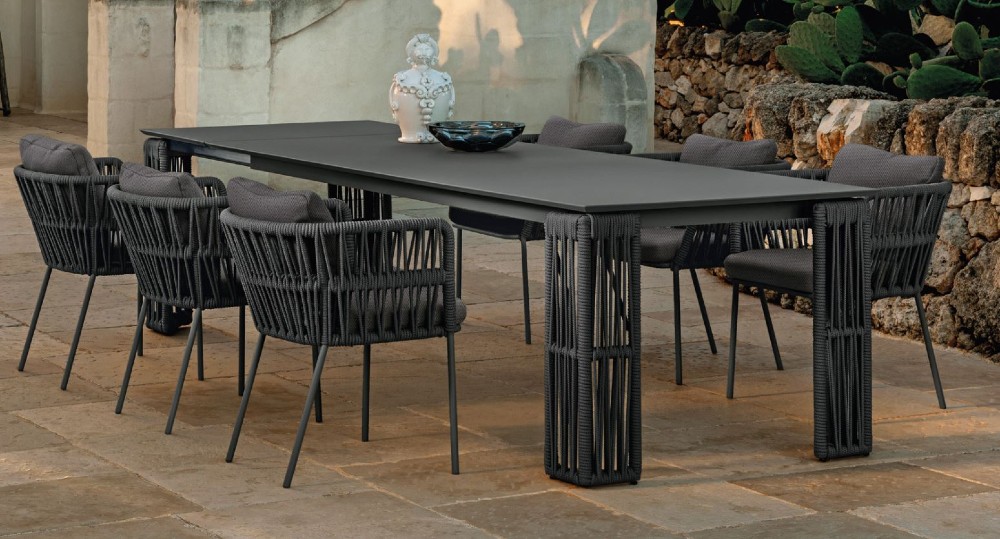 Galleria foto 'Tavoli Outdoor, i più belli per arredare i tuoi Esterni' - foto 5