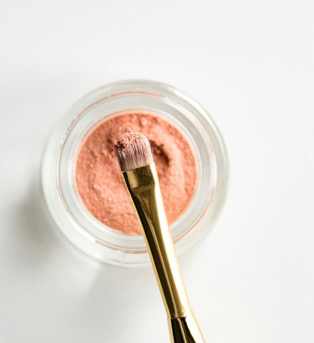 Galleria foto 'Blush: le regole per applicarlo in base alla forma del viso' - foto 3