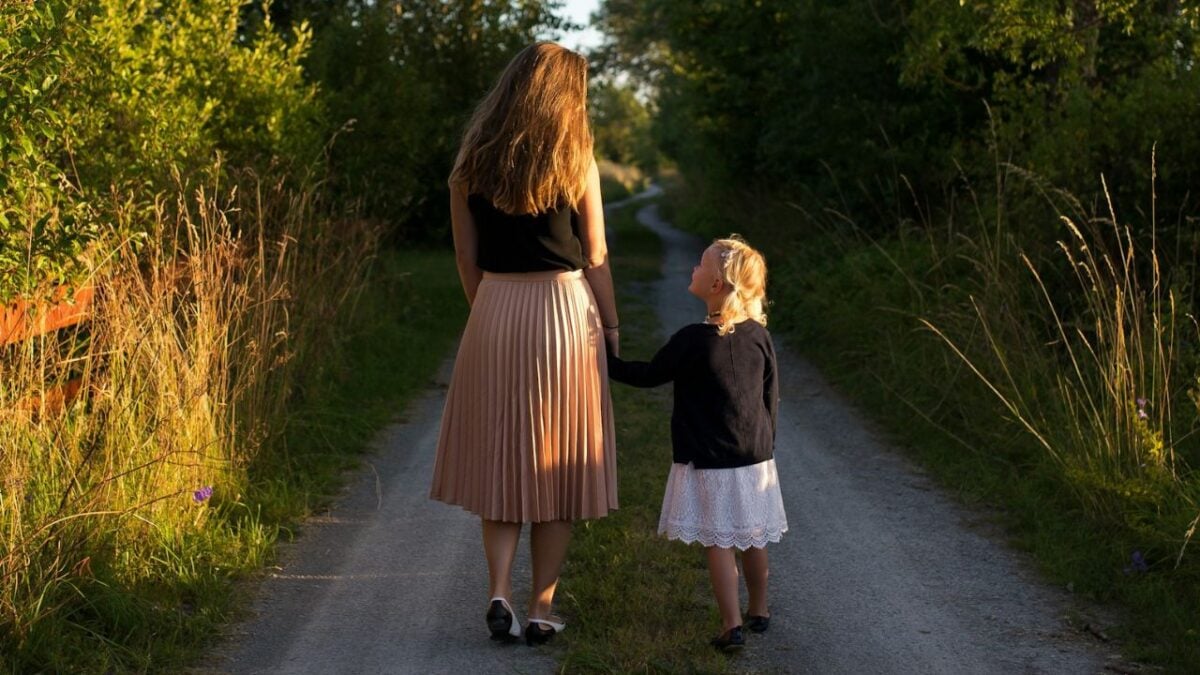 Festa della Mamma 2024: 7 regali beauty per farla sentire amata e coccolata