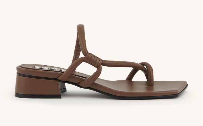 Galleria foto 'Per un look Boho-chic, punta tutto sui Sandali Ring' - foto 8