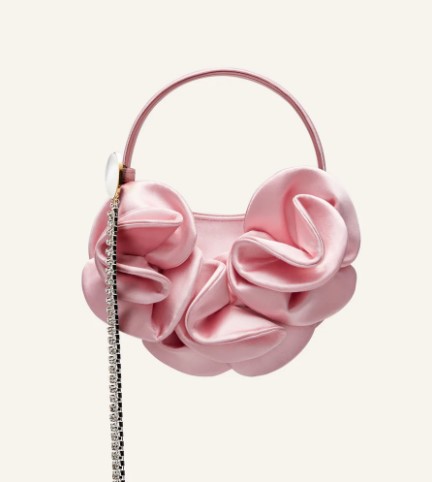 Galleria foto 'Tutte pazze per le Borse con fiori 3D! Ecco quelle su cui puntare subito…' - foto 4