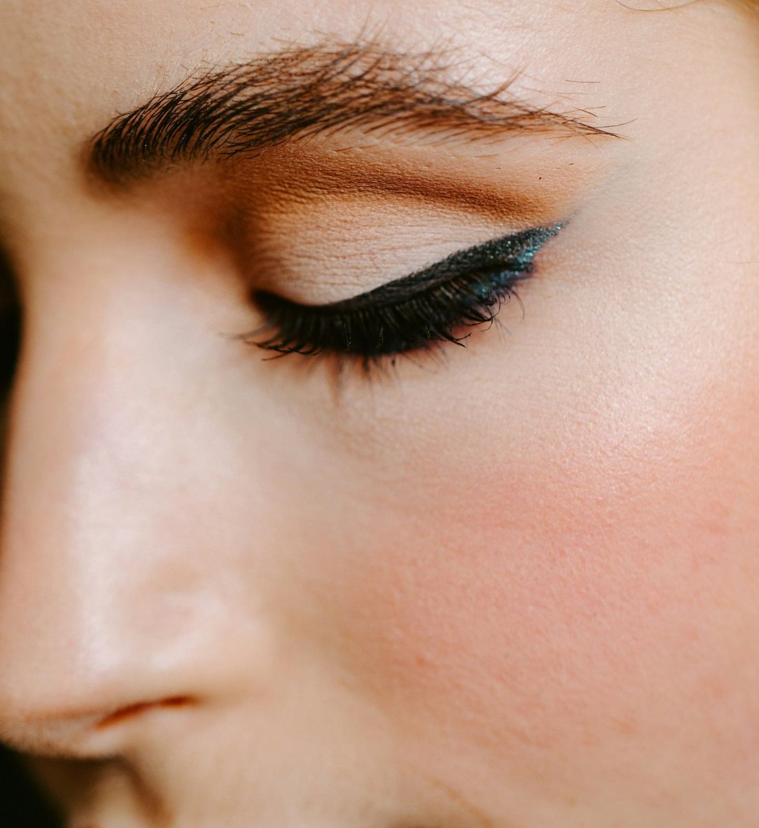 Galleria foto 'Blush: le regole per applicarlo in base alla forma del viso' - foto 1