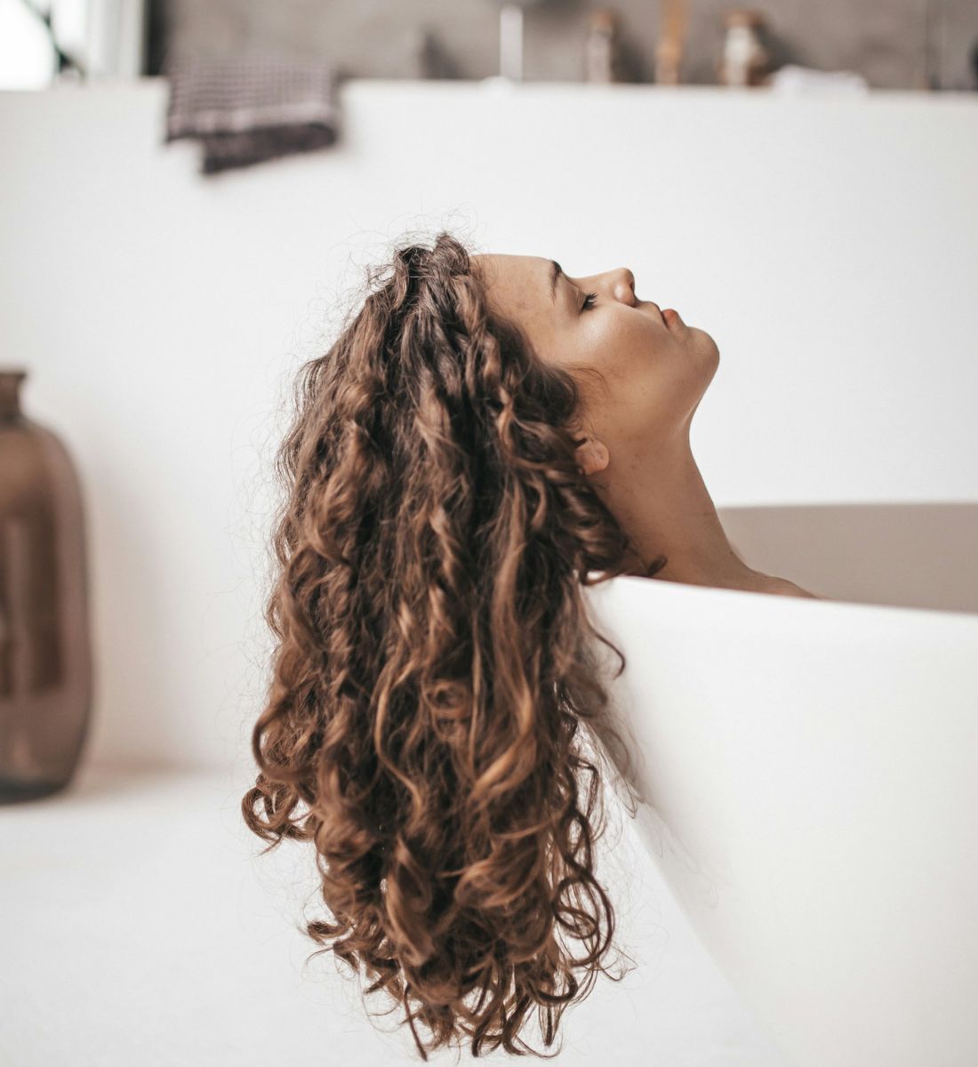 Galleria foto 'E’ questa la routine giusta per capelli sani e luminosi!' - foto 3