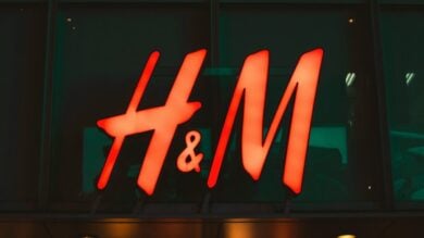 Per un look elegante e chic, punta sulla Gonna a pieghe di H&M