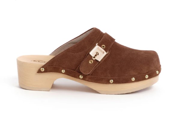 Galleria foto 'E’ questa la tendenza Scarpe Boho-chic che dominerà l’estate 2024' - foto 5