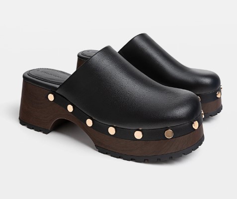 Galleria foto 'E’ questa la tendenza Scarpe Boho-chic che dominerà l’estate 2024' - foto 4