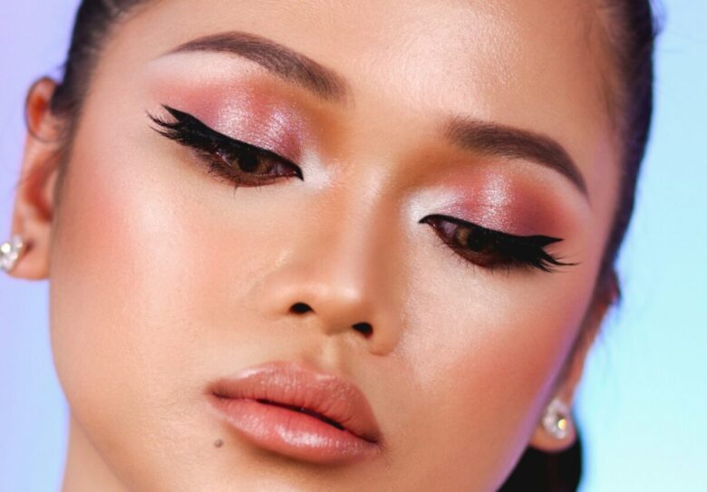 trucco base luminosa