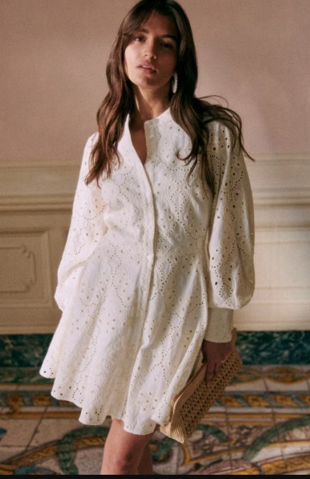 Galleria foto 'I Vestiti in pizzo sangallo da avere questa estate. Che stile!' - foto 4