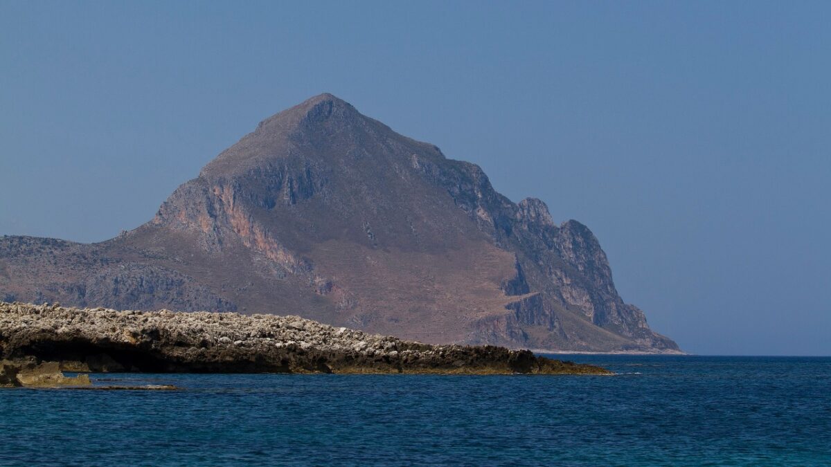 Il suo nome potrebbe confondere ma questo borgo siciliano è davvero un paradiso