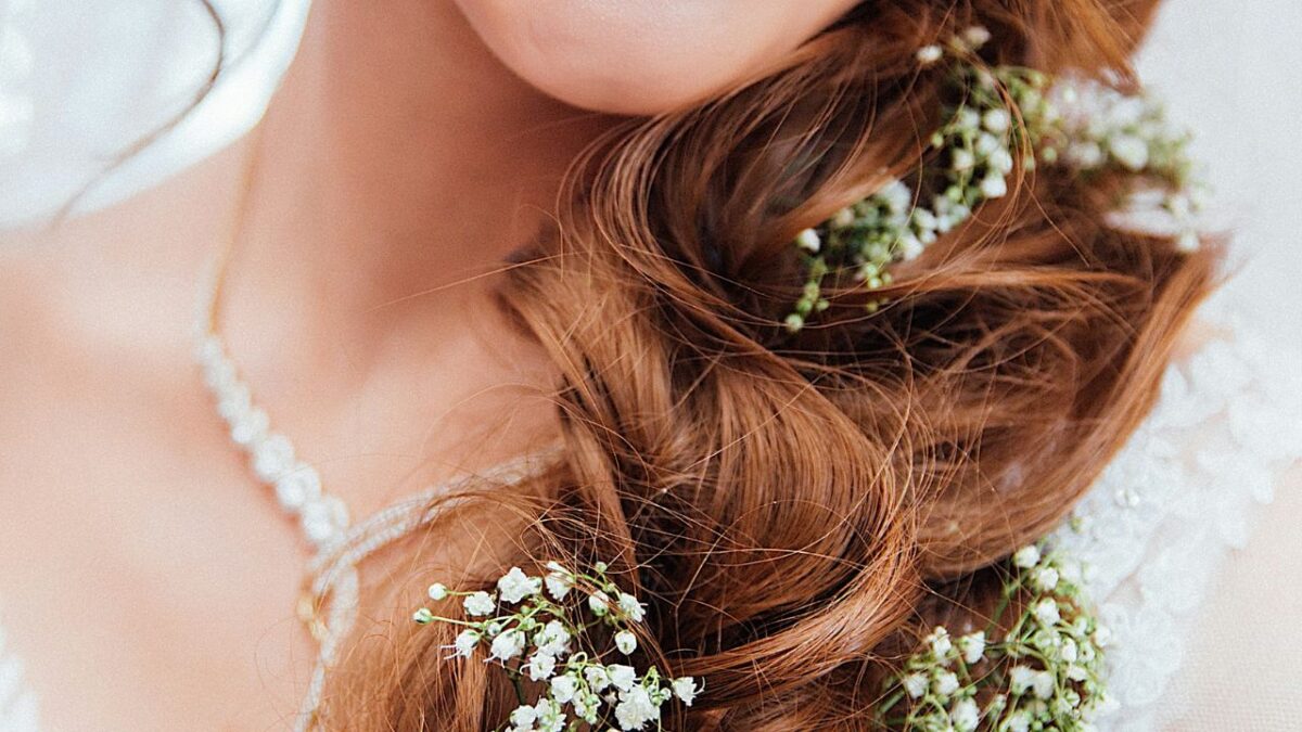 Capelli sposa, prendi ispirazione da Cecilia Rodriguez (e non solo)
