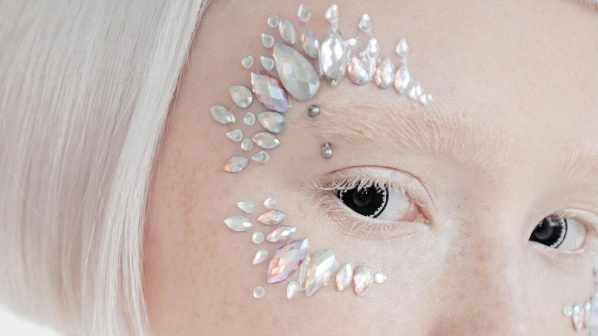 Galleria foto 'Make Up jewel, il trucco giusto per essere la Regina dei Party Estivi' - foto 4
