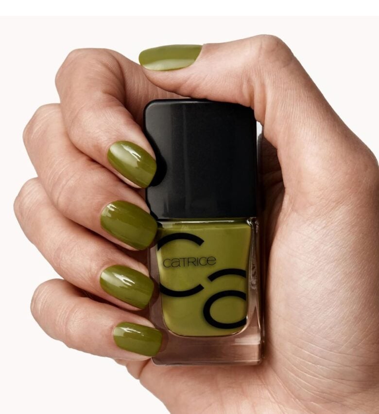 Manicure d’autunno, le nuove tendenze dalle passerelle Manicure d’autunno, le nuove tendenze dalle passerelle