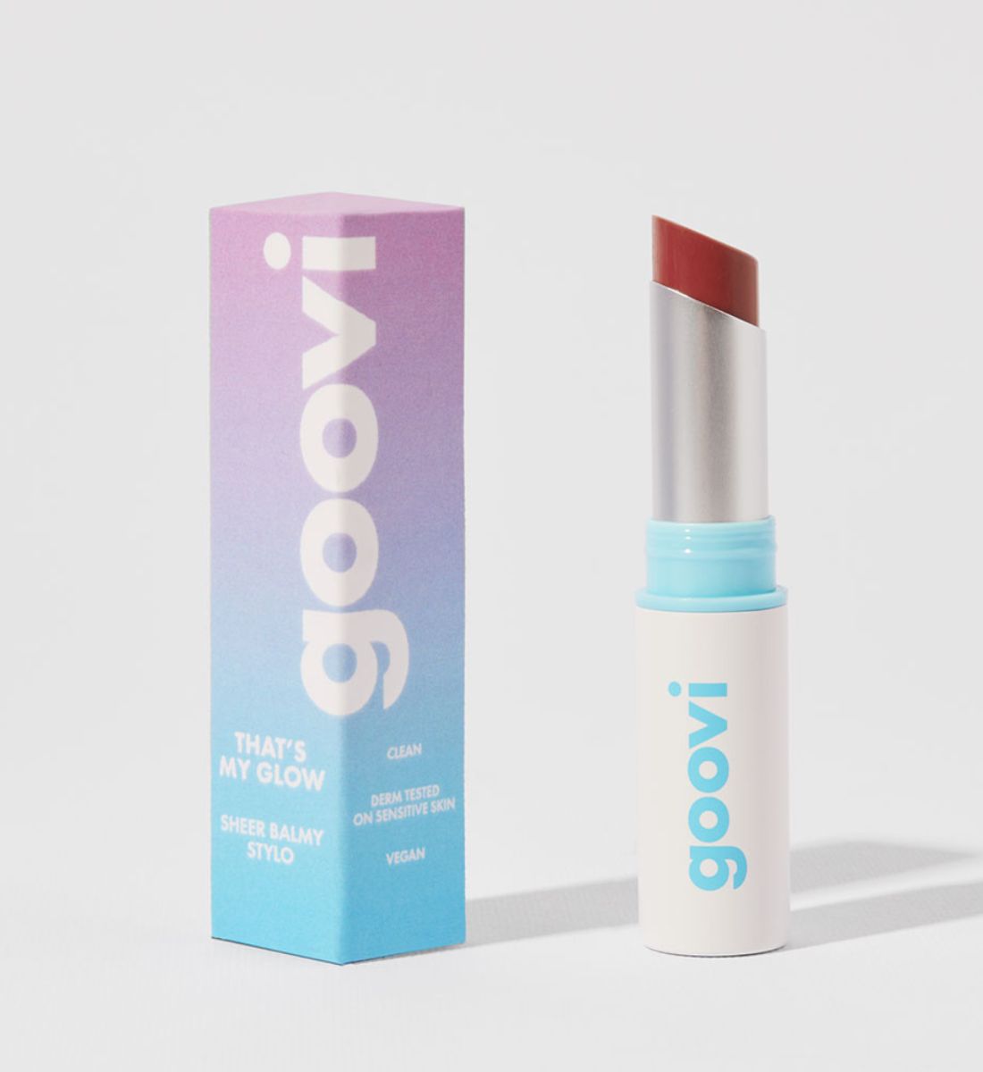 Galleria foto 'Proteggi le labbra dal sole: ecco 7 prodotti tra make up e skincare…' - foto 4