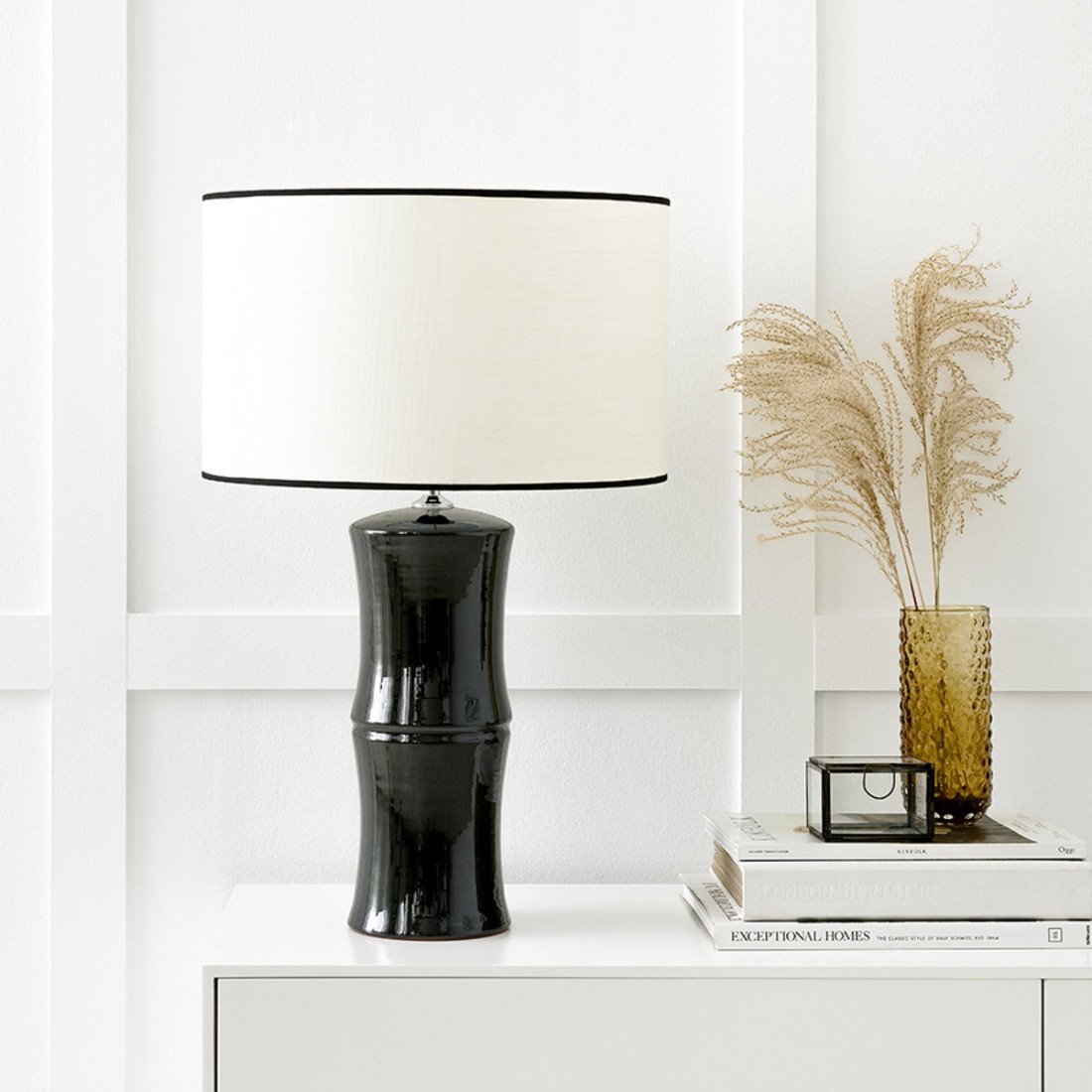 Galleria foto 'Lampade da tavolo: i modelli da scegliere per regalare un tocco di stile e calore al tuo ufficio' - foto 6