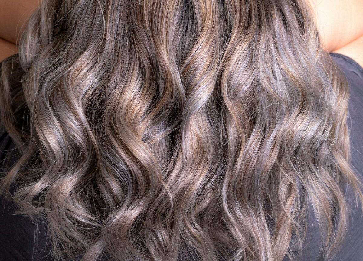 Galleria foto 'Dimmi che tono ha la tua pelle e ti dirò il colore di Capelli più giusto per Te…' - foto 1