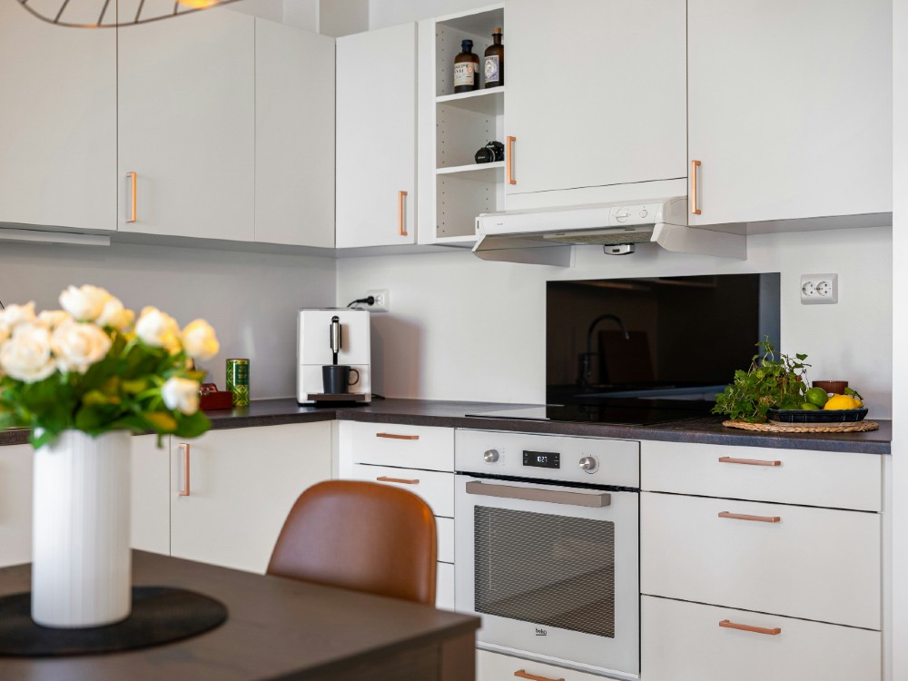 Galleria foto 'Le soluzioni d’arredo da evitare se hai una Cucina piccola: i No degli interior designer!' - foto 2