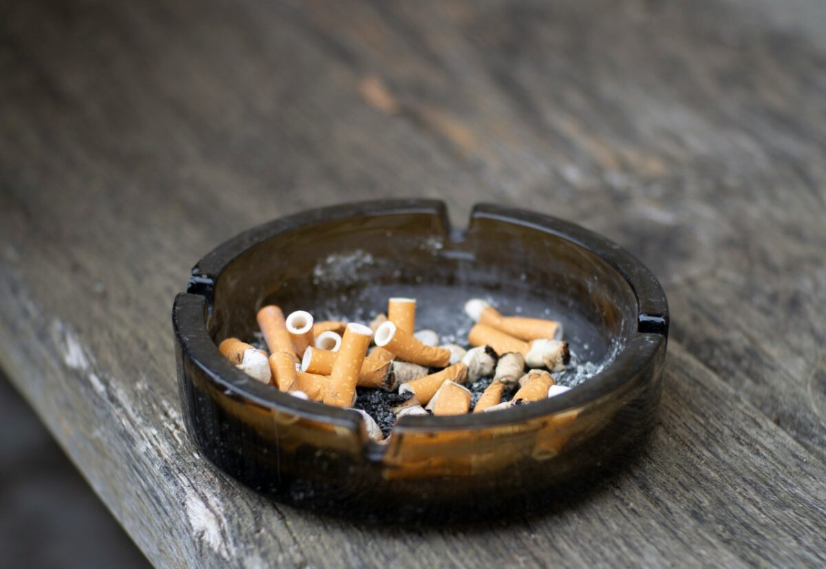 Galleria foto 'Come eliminare la Puzza di Fumo in Casa: rimedi infallibili!' - foto 1