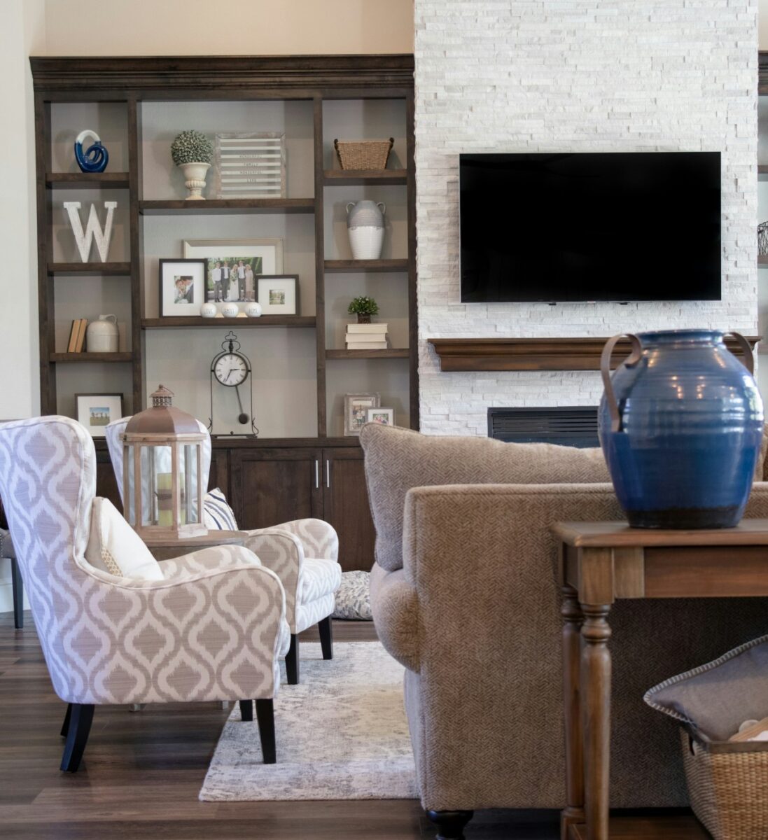 Galleria foto 'Mensole del Soggiorno, come decorarle: idee originali' - foto 3