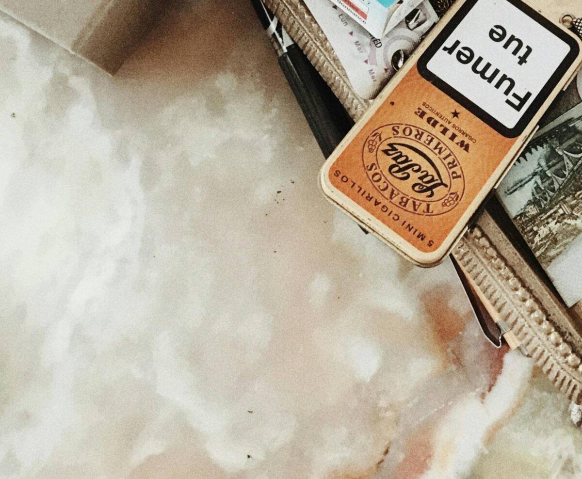 Galleria foto 'Come eliminare le macchie dalle superfici in Marmo di Mobili, Bagno e Cucina' - foto 3