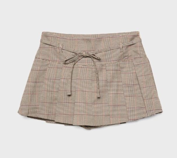 Galleria foto '7 Gonne firmate Stradivarius per un Autunno super!' - foto 3