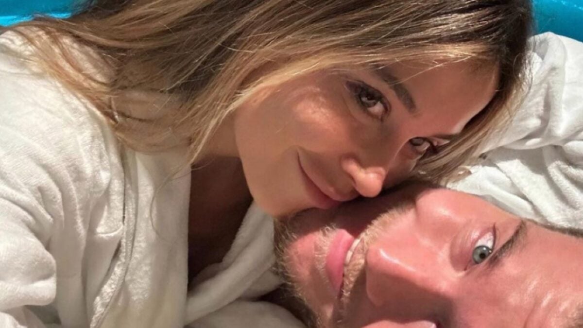 Diletta Leotta osa con gli stivali maculati alti fino al ginocchio: che sexy!