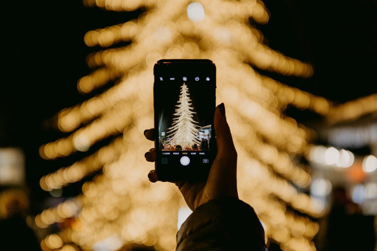 Trucchi e segreti per un albero di Natale perfetto: lascerai tutti a bocca aperta! Trucchi e segreti per un albero di Natale perfetto: lascerai tutti a bocca aperta!