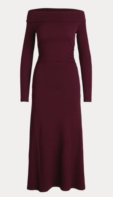 Non c’è nulla di meglio di un Abito off shoulder per celebrare la Holiday Season Non c’è nulla di meglio di un Abito off shoulder per celebrare la Holiday Season