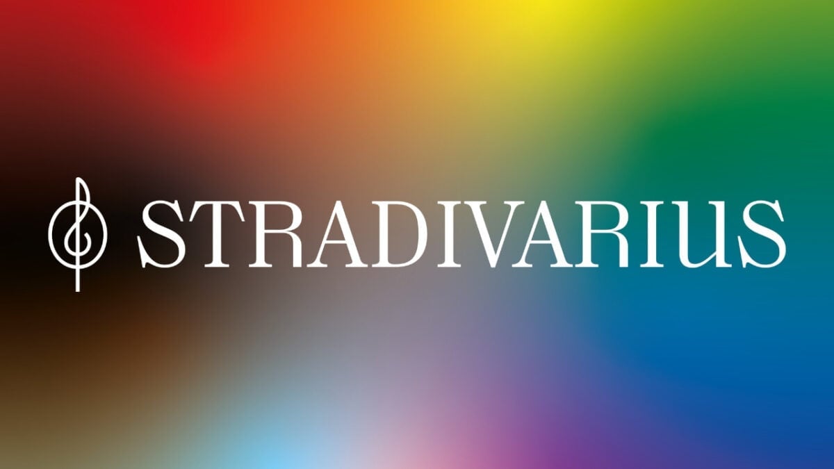 Stradivarius firma le Ballerine più versatili e low cost della Primavera 2025