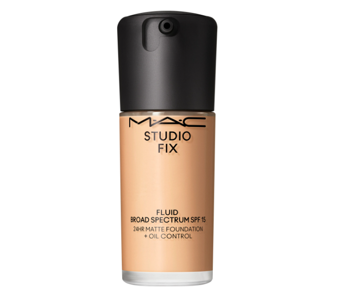 Tornano i Fondotinta Mat, la base make up preferita dai Truccatori! Tornano i Fondotinta Mat, la base make up preferita dai Truccatori!
