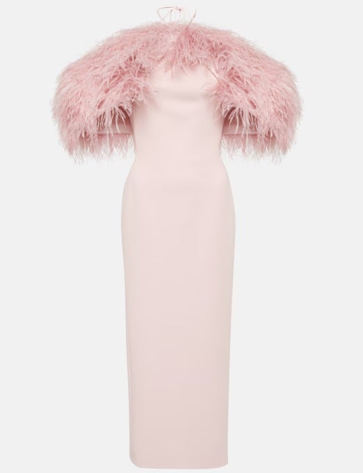 Leggeri ed eleganti, gli Abiti con le Piume sono un must delle Feste! Leggeri ed eleganti, gli Abiti con le Piume sono un must delle Feste!