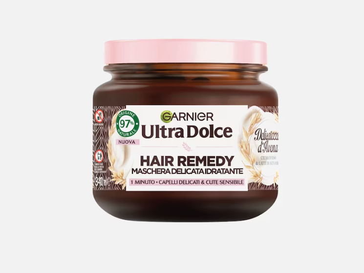 Capelli: l’ingrediente “magico” per dire addio all’effetto crespo Capelli: l’ingrediente “magico” per dire addio all’effetto crespo