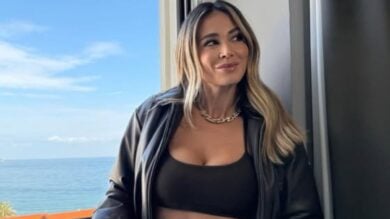 Diletta Leotta, super hot in Germania con il mini dress e gli stivali alti in pelle!