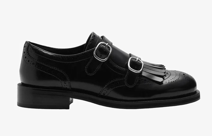 Altro che mocassini, sono queste le Scarpe basse più eleganti del momento! Altro che mocassini, sono queste le Scarpe basse più eleganti del momento!