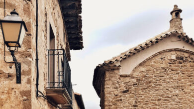 Arroccato su uno sperone di Tufo, questo Borgo lascia davvero a bocca aperta!