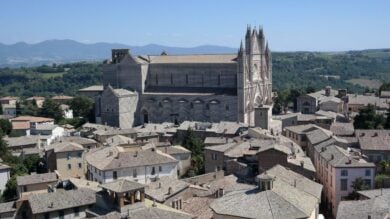 La meta italiana vincitrice del Traveller Review Awards 2025: un borgo eccezionale da scoprire subito!