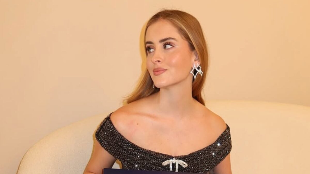 Valentina Ferragni, l’abito sparkling è un sogno: che stile