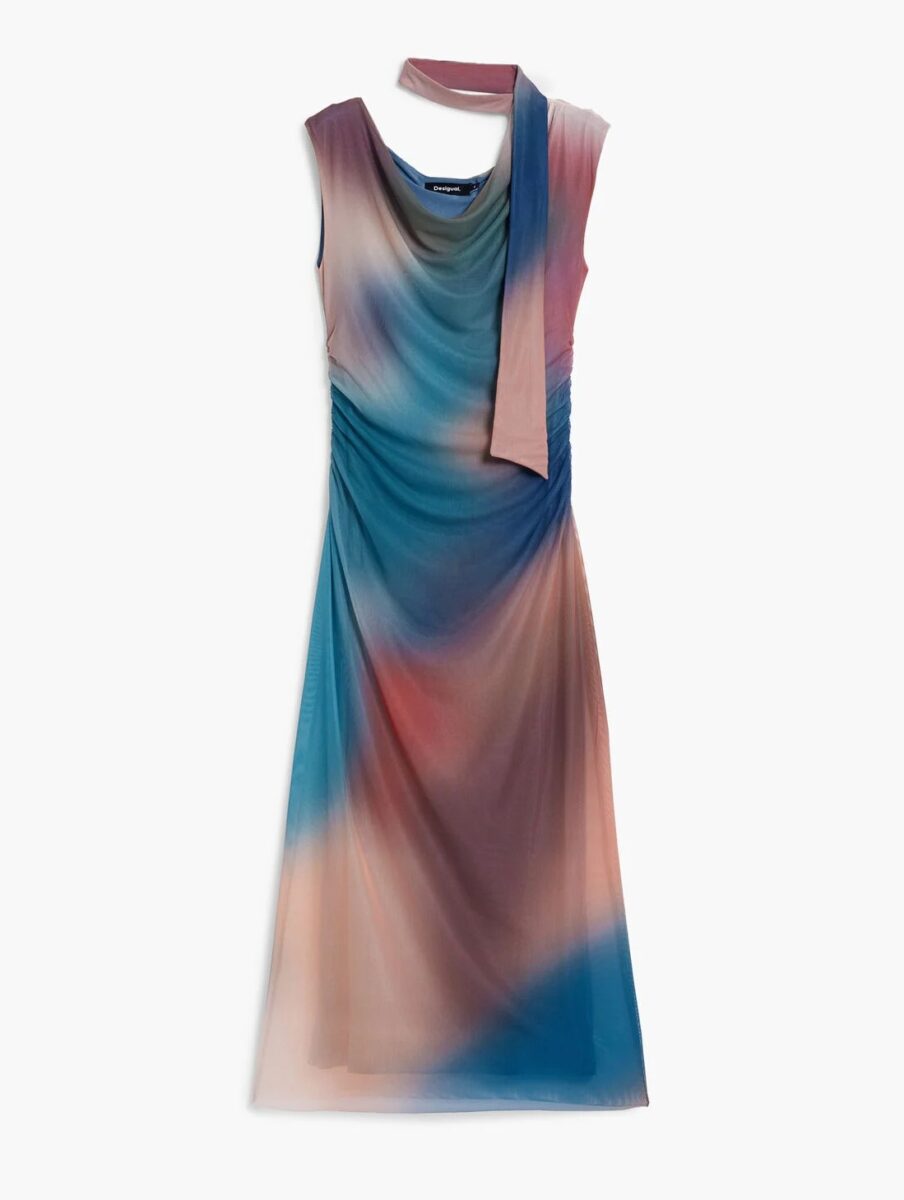La Spring Summer 2025 di Desigual è un inno agli anno alla libertà di espressione La Spring Summer 2025 di Desigual è un inno agli anno alla libertà di espressione