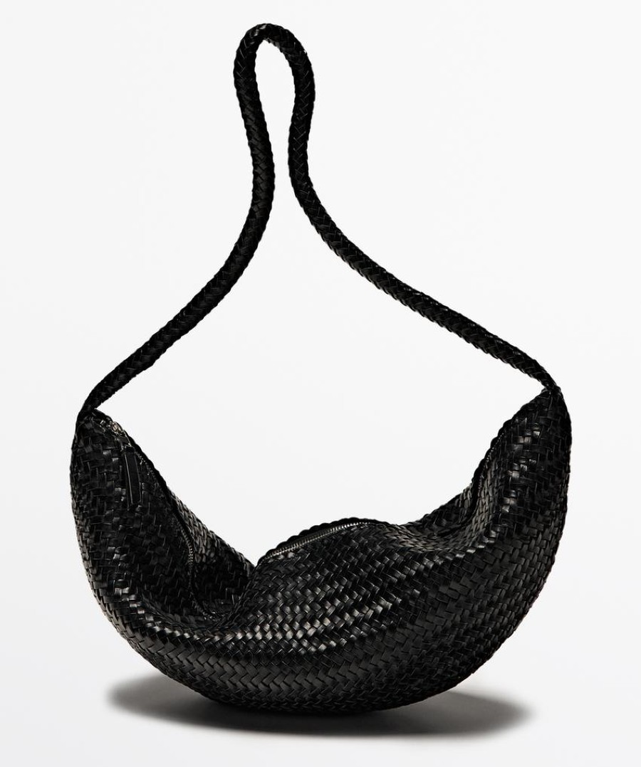 Trend Alert! Le Borse intrecciate sono il feticcio della Primavera Trend Alert! Le Borse intrecciate sono il feticcio della Primavera