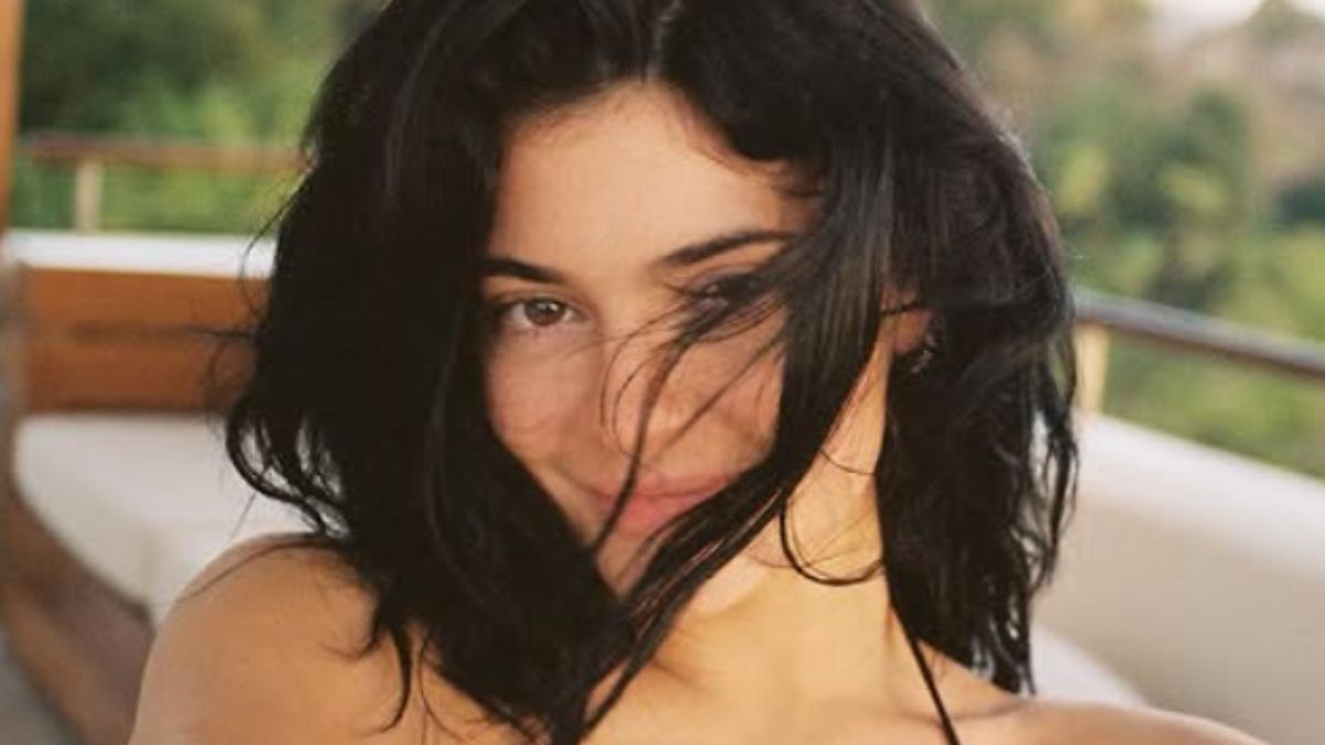 Kylie Jenner, in bikini e senza trucco: gli scatti al naturale fanno impazzire i fan!