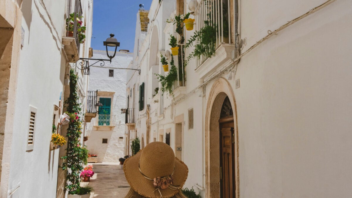 È uno dei Borghi più belli d’Italia, un gioiello Salentino dal fascino unico