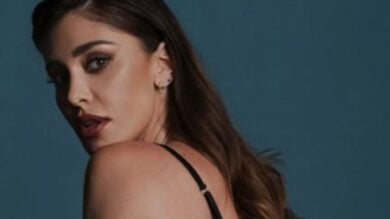 Belen Rodriguez, in intimo e autoreggenti: gli scatti infiammano il web!