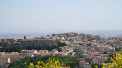 Un borgo incantato della Puglia: tra castelli medievali e panorami mozzafiato