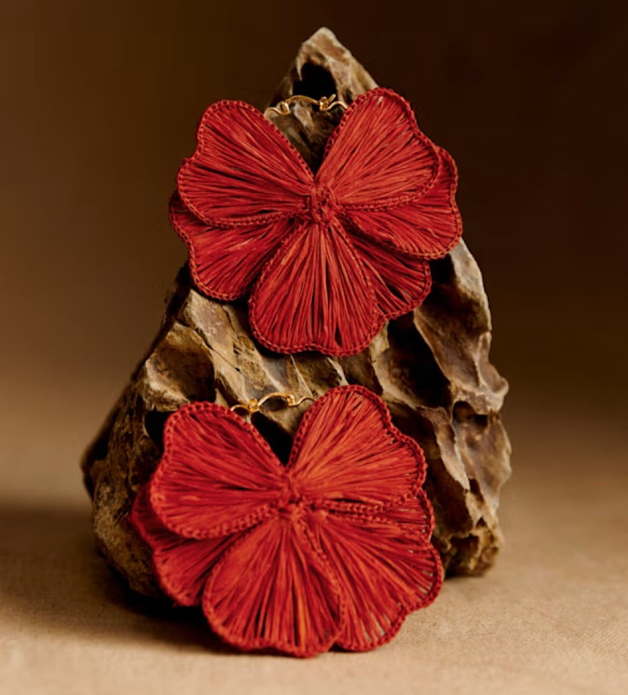 Qui gli Accessori in paglia per look primaverili natural-chic!