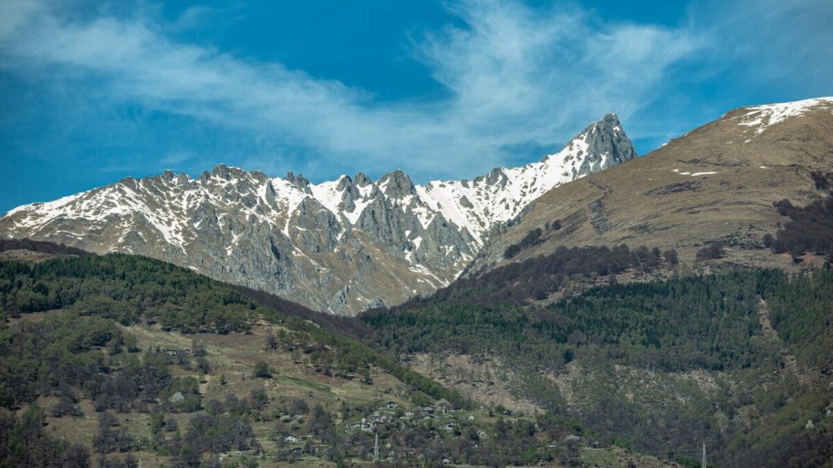 Il borgo segreto tra i Monti Sibillini, un gioiello nascosto tra natura e storia