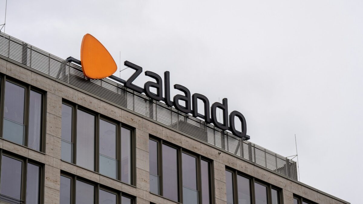 La Primavera-Estate 2025 di Zalando: i Capi e gli Accessori da non perdere