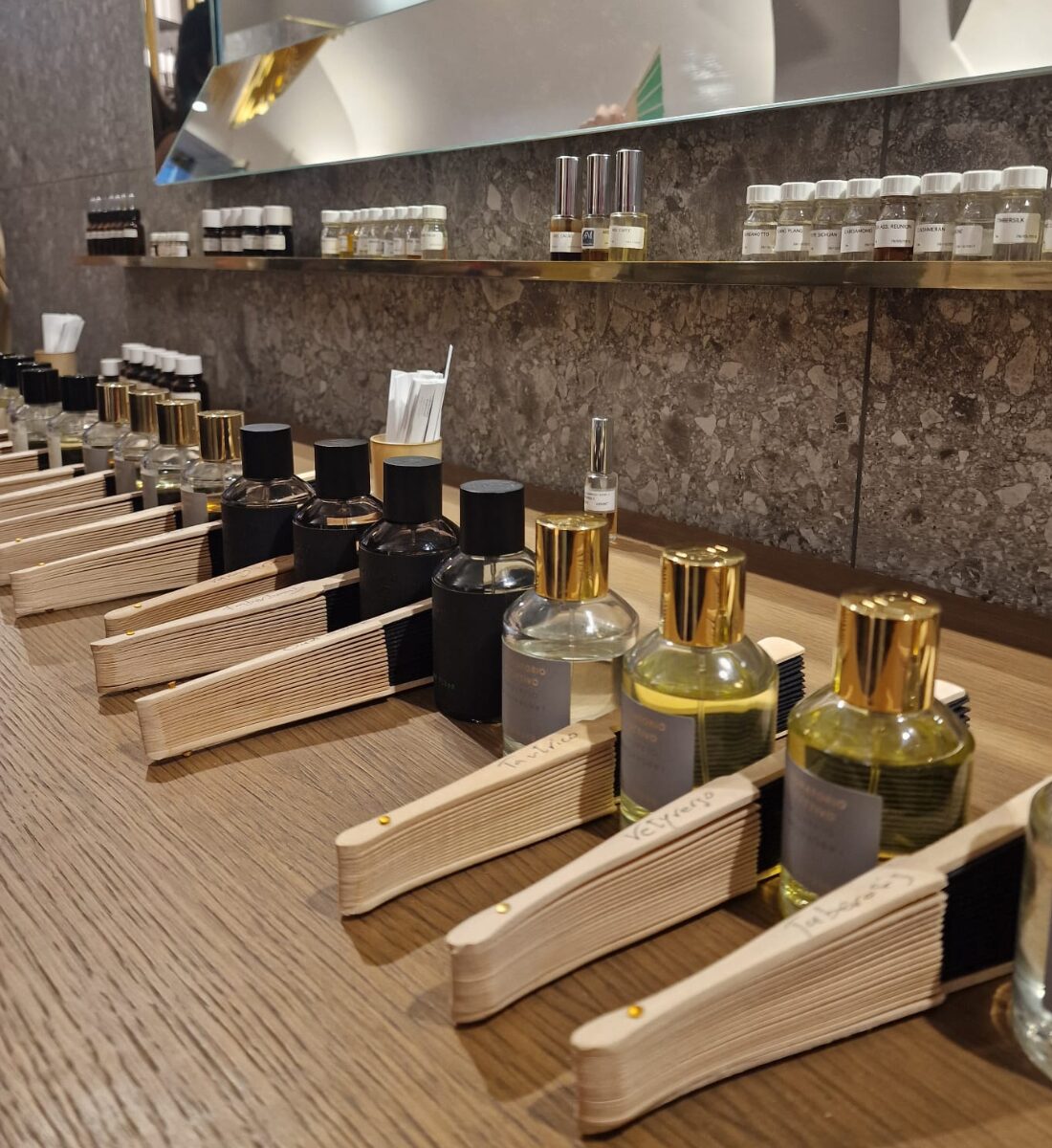 È già estate con la Classic Collection in Fiore di Laboratorio Olfattivo: profumi freschi che sanno di leggerezza e libertà! È già estate con la Classic Collection in Fiore di Laboratorio Olfattivo: profumi freschi che sanno di leggerezza e libertà!