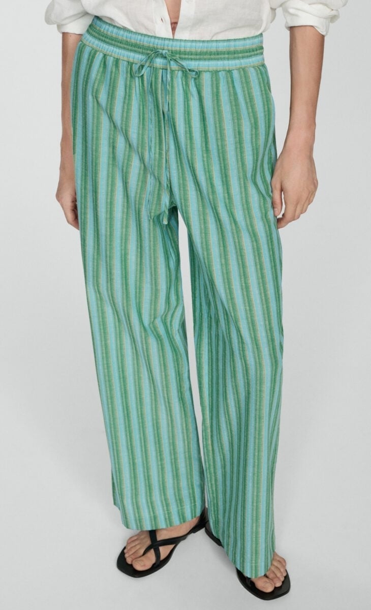 Sembrano pigiami, ma sono il trend più glam della stagione: tutti vogliono questi pantaloni a righe! Sembrano pigiami, ma sono il trend più glam della stagione: tutti vogliono questi pantaloni a righe!